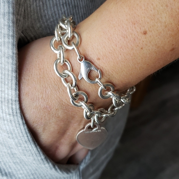 ❗SOLD❗Tiffany & Co. Heart Tag Chain Link Necklace - Picture 14 of 16